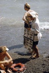 16 Пляжный Фотограф 1959 (Говард Сохурек).jpg