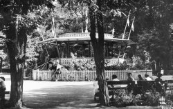 Саки. Музыкальная эстрада в парке (1933-35).jpg