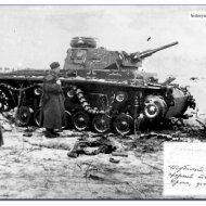 defeat-germany-ww2-withdrawal-crimea-1944-panzer-3-tank-destroyed.jpg