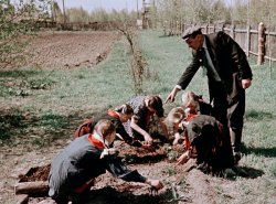 Школьники Нижне-Чемской Средней Школы  в Селе Огурцово (04).jpg