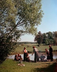 Школьники Нижне-Чемской Средней Школы  в Селе Огурцово (05).jpg