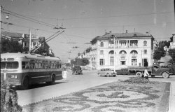 Пл. Ушакова 1955 г. Фото В.Хухлаева.jpg