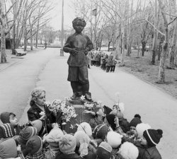 В Комсомольском парке 1980-е.jpg